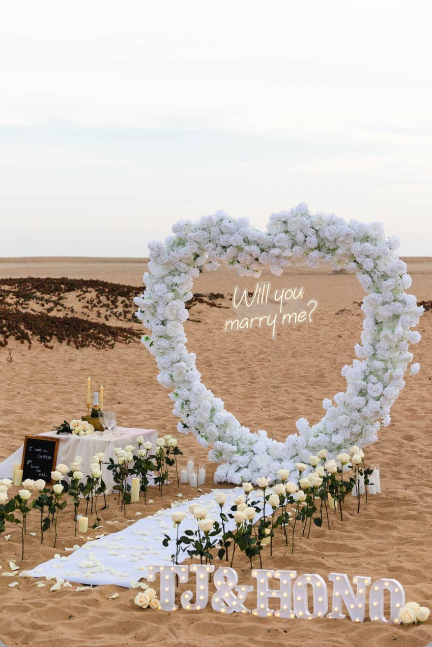Heart Arch Picnic | The Whole Package