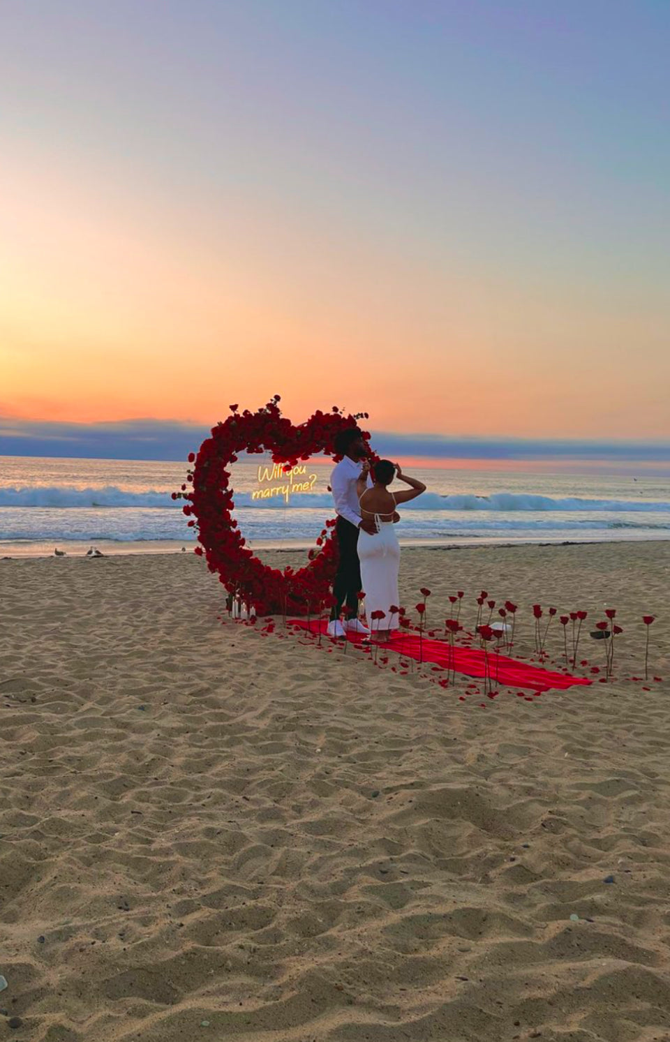 Heart Arch Picnic | The Whole Package