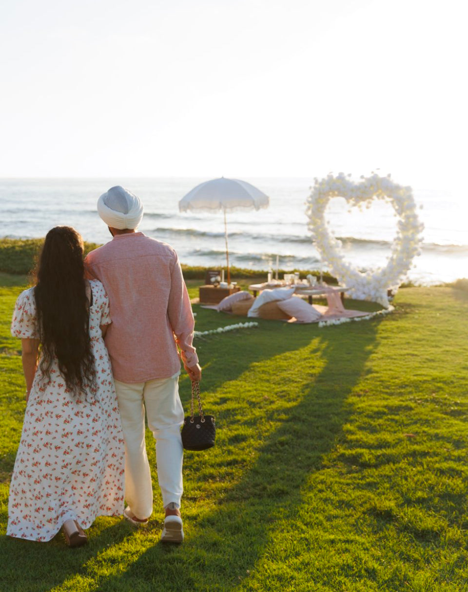 Heart Arch Picnic | The Whole Package