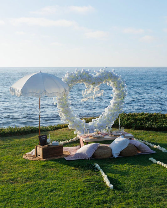 Heart Arch Picnic | The Whole Package